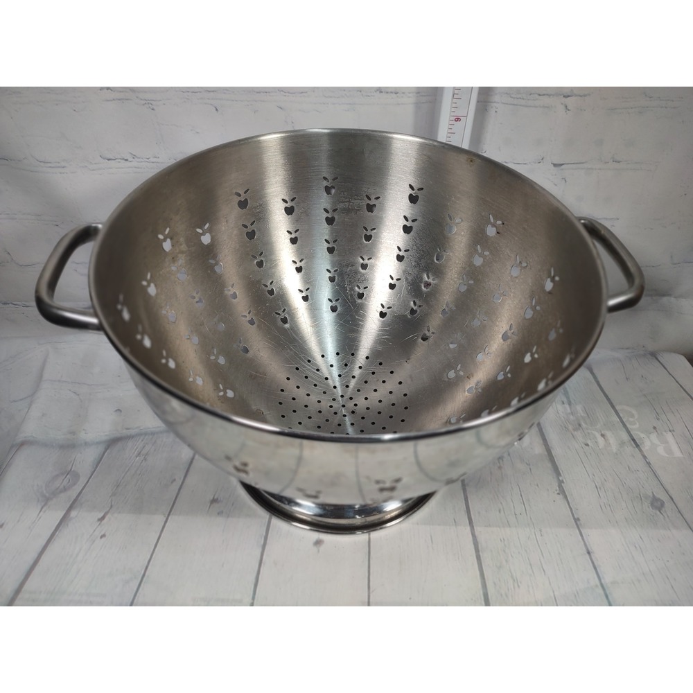 Vintage style Stainless Steel Apple Cutout Colander Pedestal Strainer 10 inch - Picture 5 of 6
